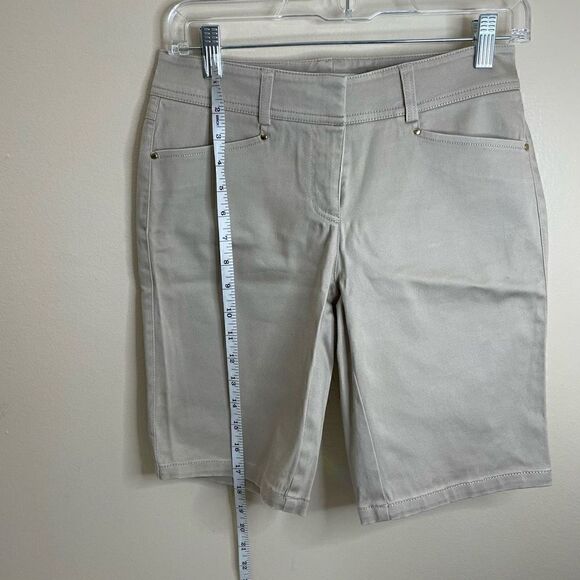 Cache| Bermuda| shorts| Has stretch| Thick material - Picture 4 of 11